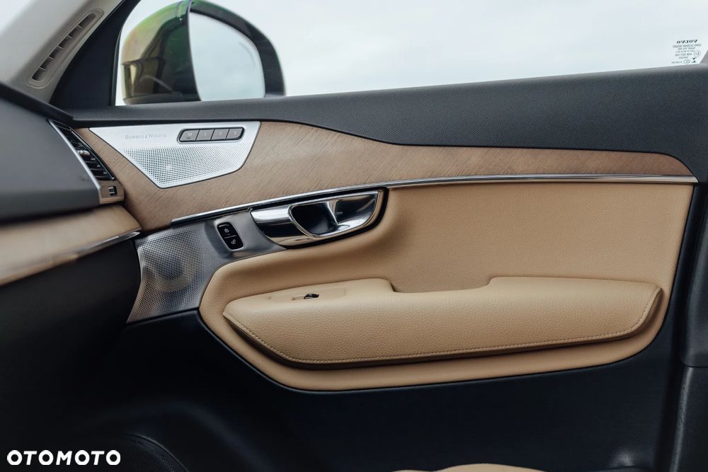 Volvo XC 90 T6 AWD Momentum - 22
