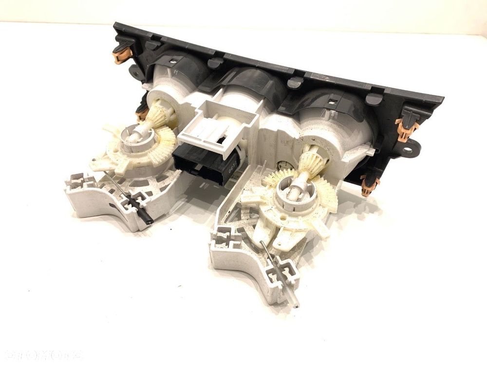 PANEL STEROWANIA NAWIEWU - 187.00 PLN - SUZUKI SWIFT IV (FZ, NZ) 2010 - 2022 1.2 (AZH 412) 69 kW [94 - 2