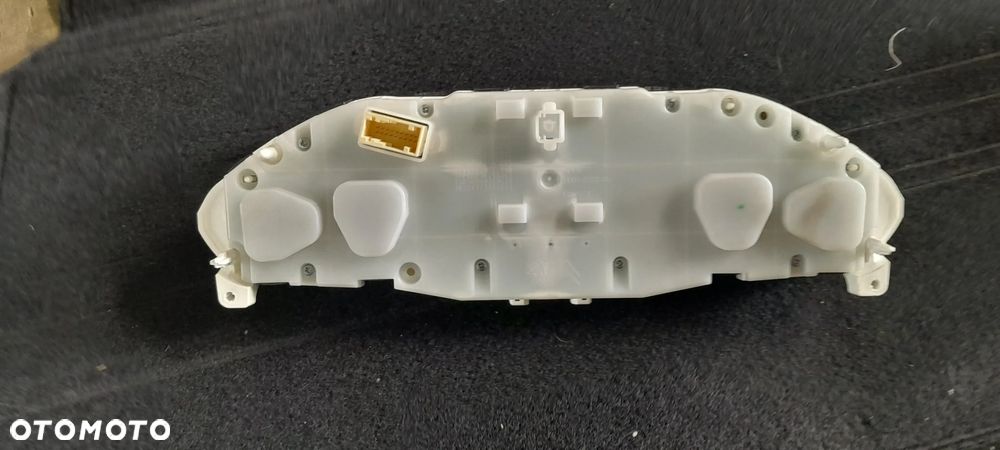 PEUGEOT 208 I FL LICZNIK ZEGARY EUROPA - 2