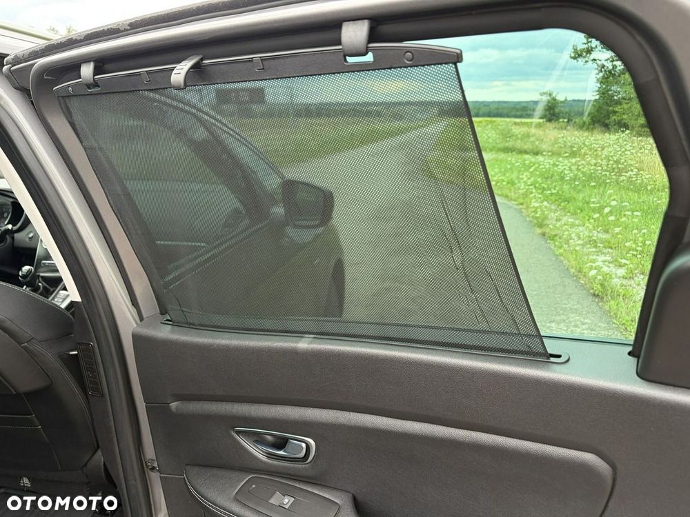 Renault Grand Scenic - 12
