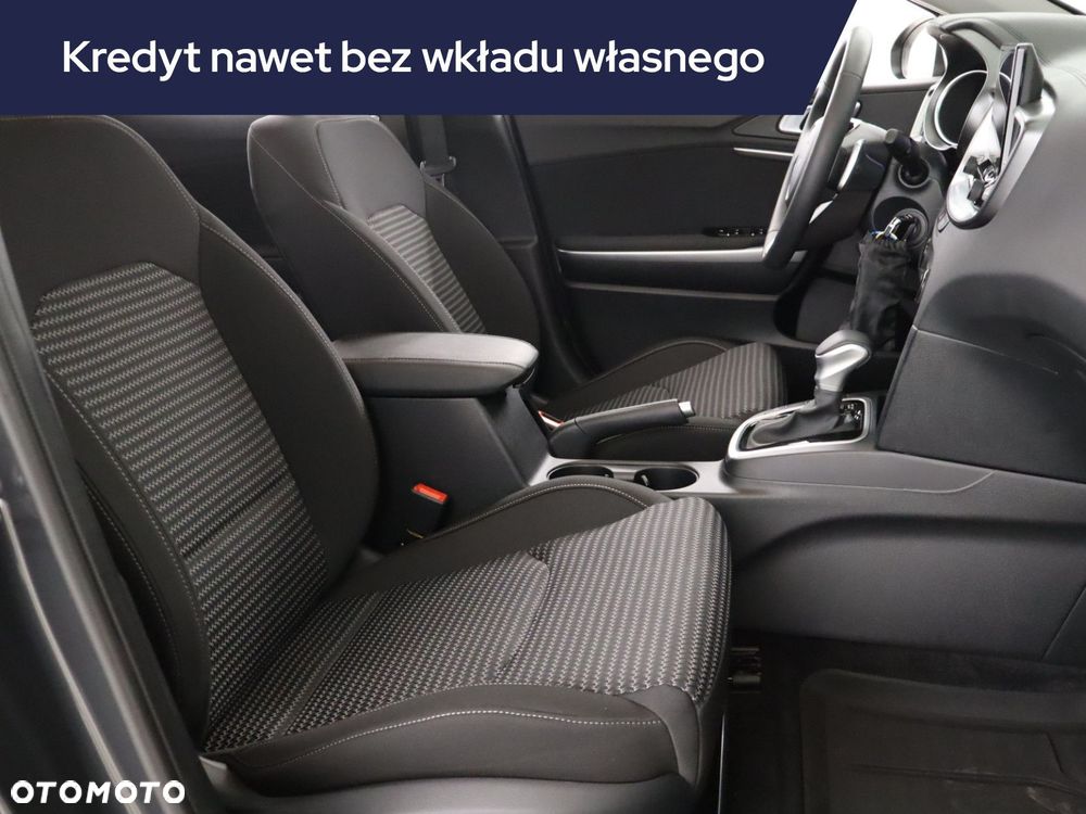 Kia XCeed - 11