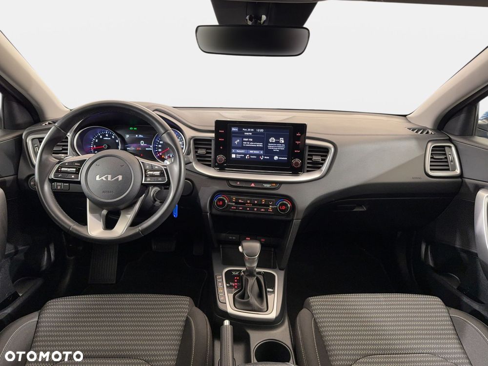 Kia XCeed - 16