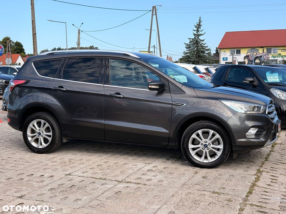 Ford Kuga 2.0 TDCi 2x4 Titanium - 10