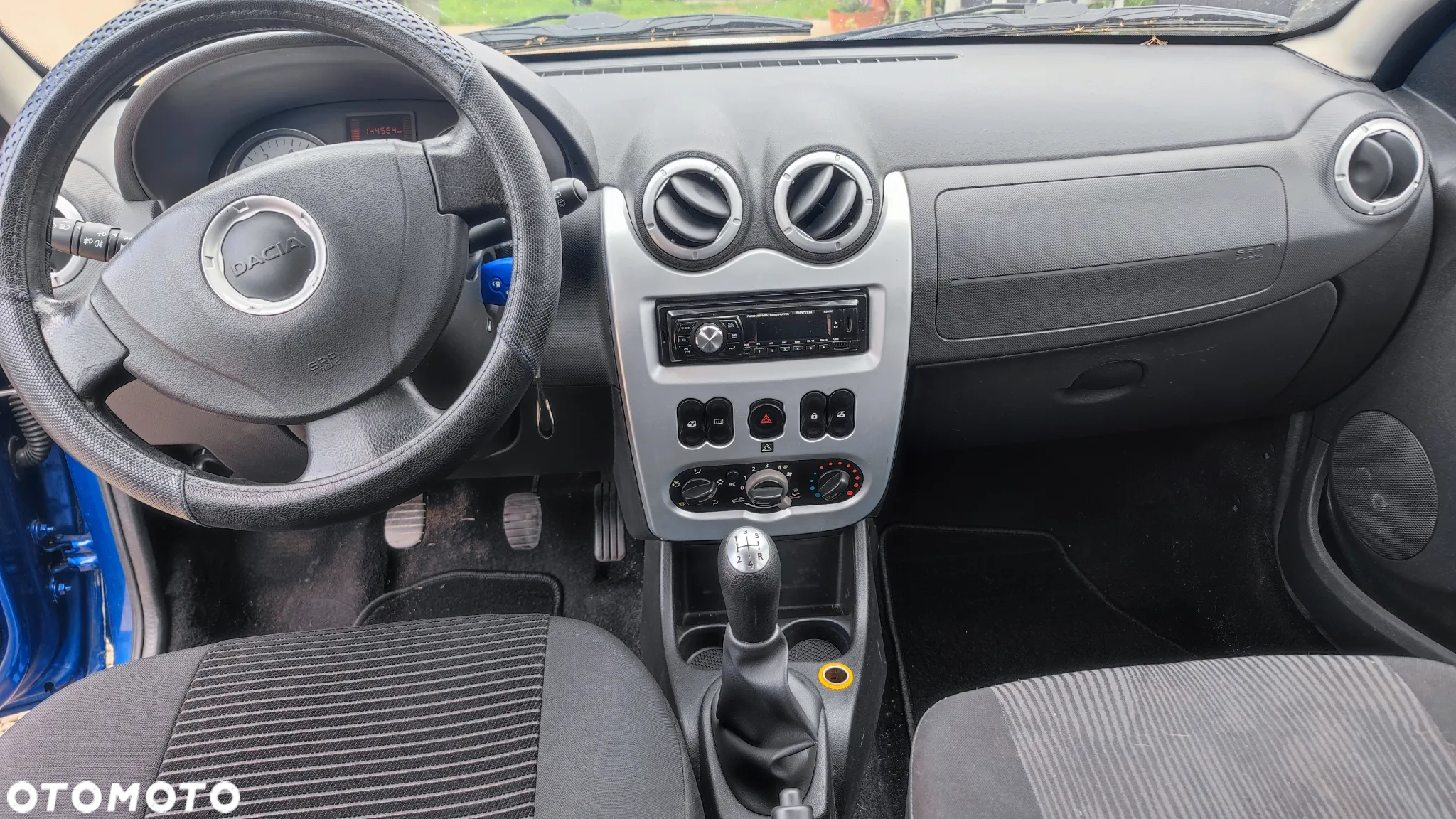 Dacia Sandero Stepway 1.6 - 8