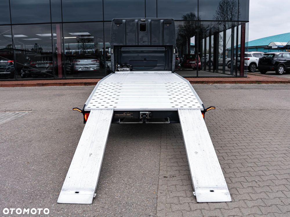 Mercedes-Benz Sprinter - 27