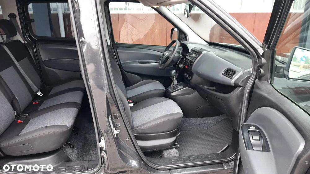 Fiat Doblo 1.4 16V Active - 7
