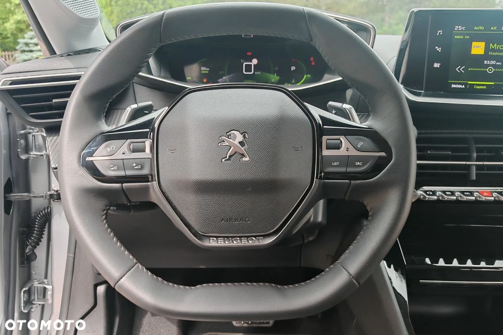 Peugeot 208 PureTech 100 EAT8 Allure - 25