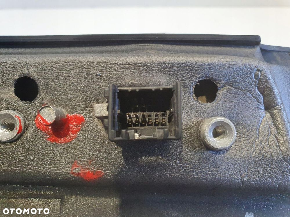 PRAWE LUSTERKO SsangYong Actyon 05-17r _ PASAŻERA europa 5 pin - 7