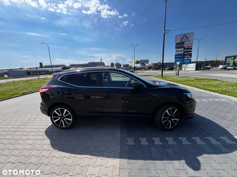 Nissan Qashqai 1.2 DIG-T Tekna - 1