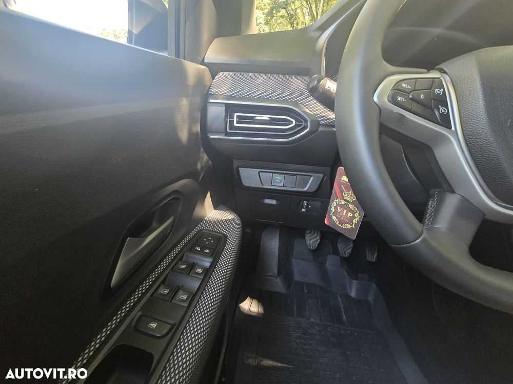 Dacia Logan ECO-G 100 MT6 Prestige+ - 10