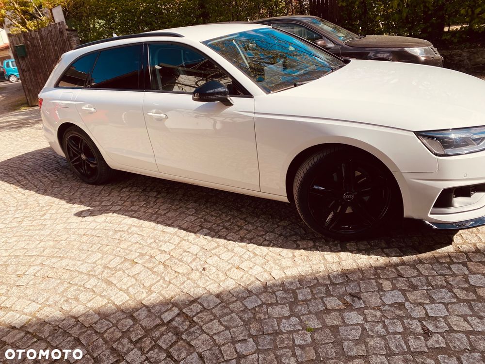 Audi A4 Avant 40 TFSI S tronic - 3