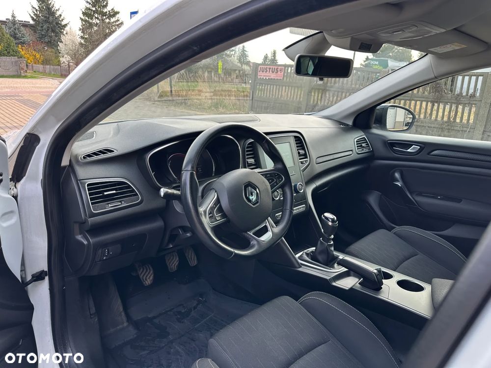 Renault Megane 1.5 Blue dCi Limited - 7