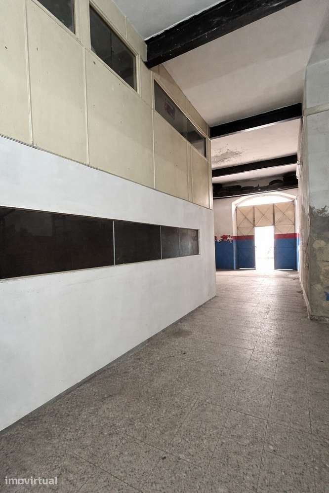 Arrenda-se Espaço Comercial em Marvila – 230 m² - Grande imagem: 3/6
