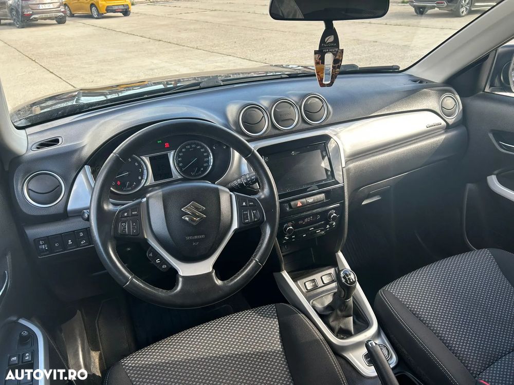 Suzuki Vitara 1.6 4X4 Spirit - 18