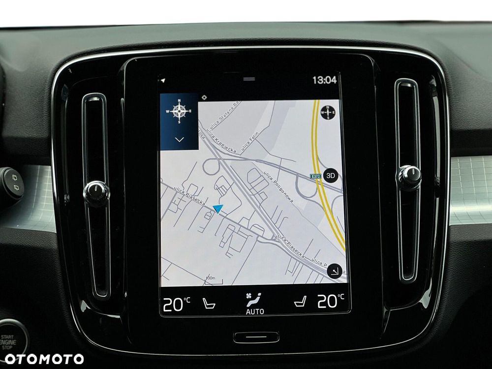 Volvo XC 40 T3 Momentum Pro - 29