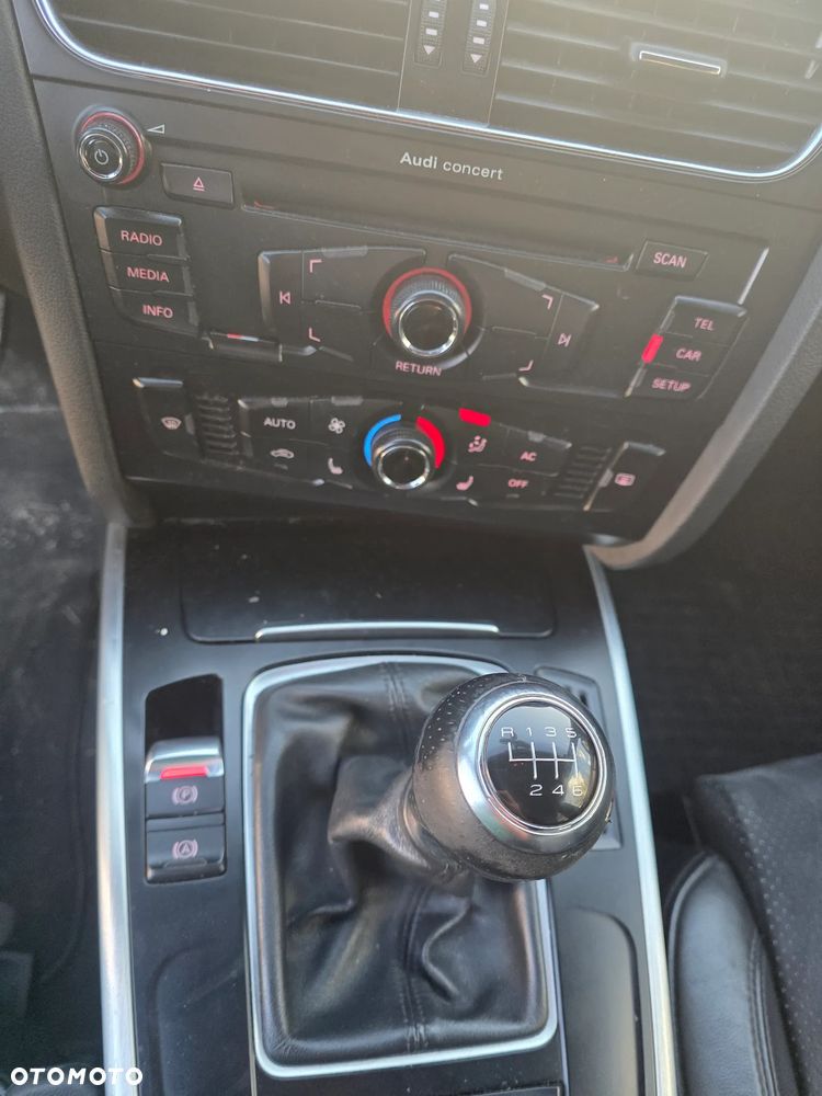 Audi A4 Avant 3.0 TDI DPF multitronic S line Sportpaket - 11