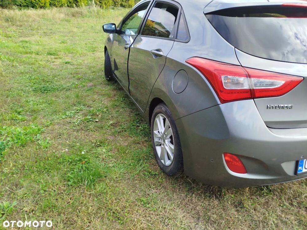Hyundai i30 1.6 CRDi Premium - 12