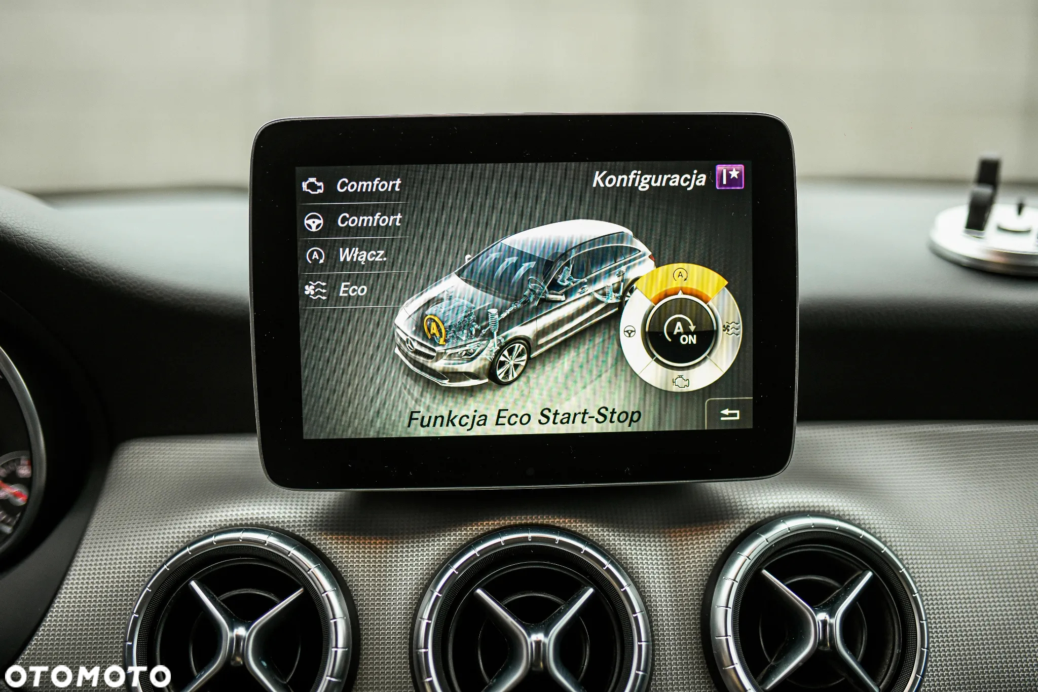 Mercedes-Benz CLA Shooting Brake 180 7G-DCT - 22