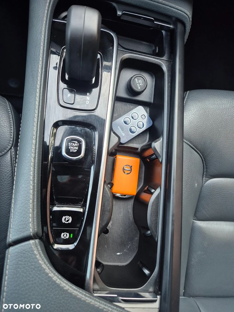 Volvo XC 90 T8 AWD Recharge Geartronic Inscription Expression - 37