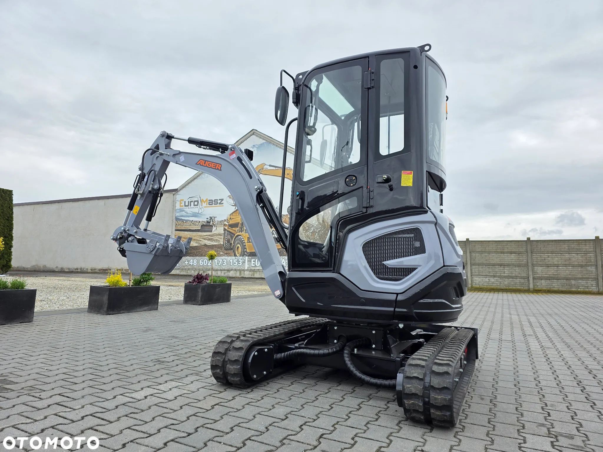 Inny NOWA MINIKOPARKA AUGER 25, WAGA 2100 KG, KUBOTA silnik - 1