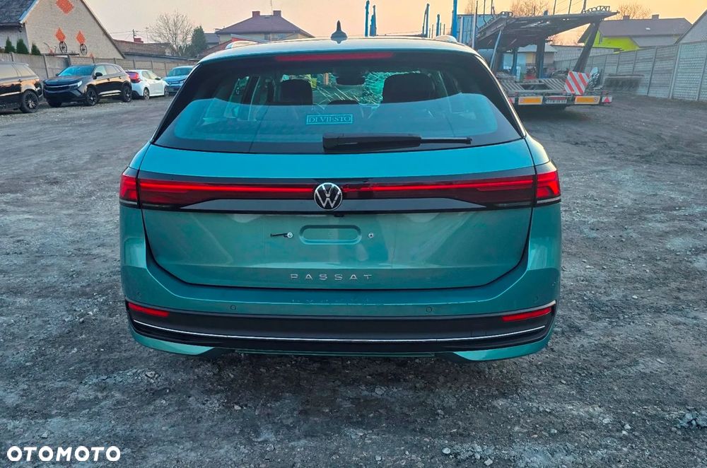 Volkswagen Passat 2.0 TDI EVO Essence DSG - 8