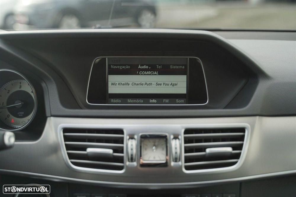 Mercedes-Benz E 300 Bluetec Hybrid Avantgarde - 20