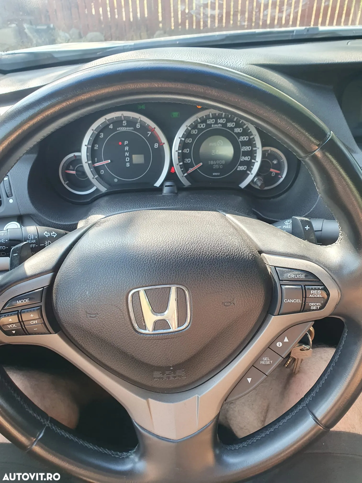 Honda Accord 2.0i Automatic Comfort - 11
