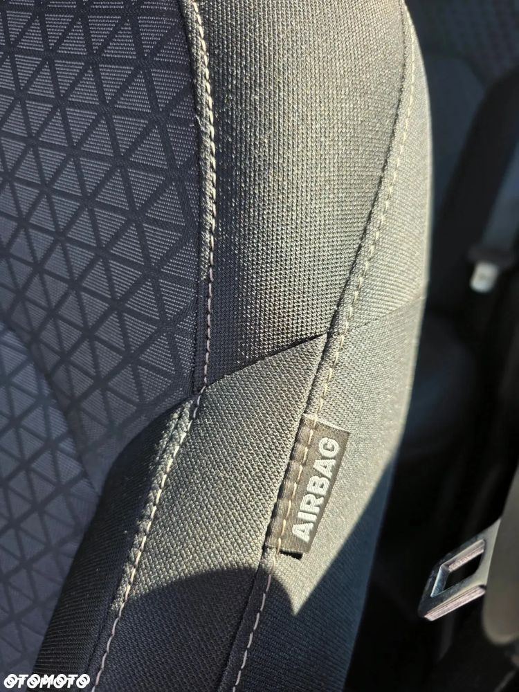 Kia Ceed 1.6 CRDi SCR L - 37