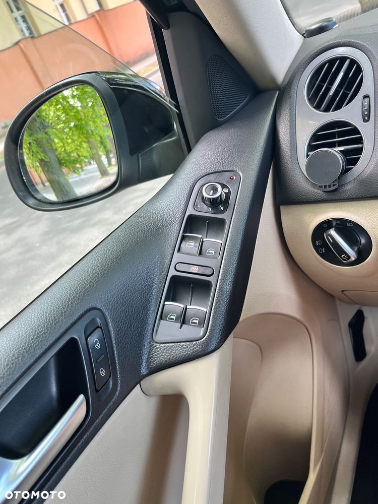 Volkswagen Tiguan - 15