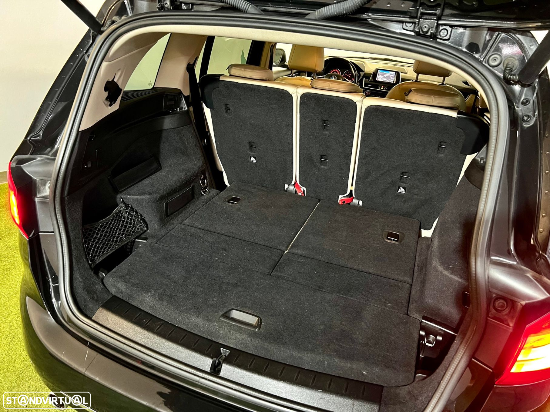 BMW 216 Gran Tourer d 7L Line Luxury - 31