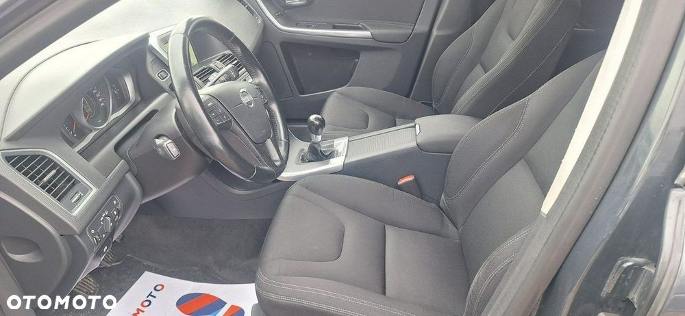 Volvo XC 60 - 8