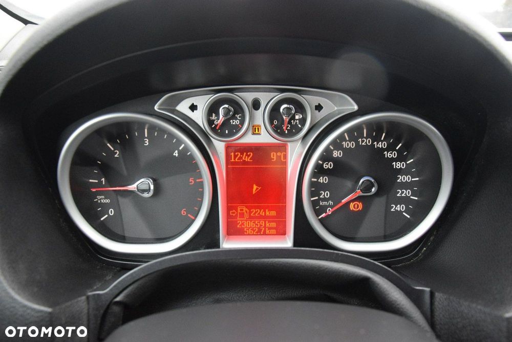 Ford Kuga 2.0 TDCi FWD Trend - 30