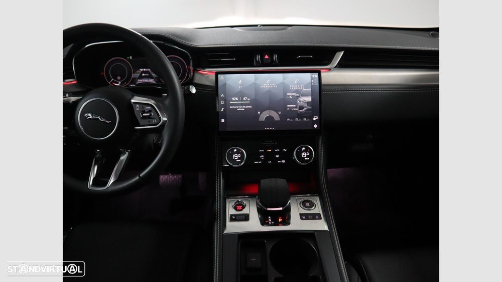 Jaguar F-Pace 2.0 P400e AWD R-Dynamic S - 8