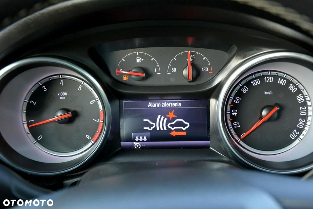 Opel Astra 1.4 Turbo Innovation - 25