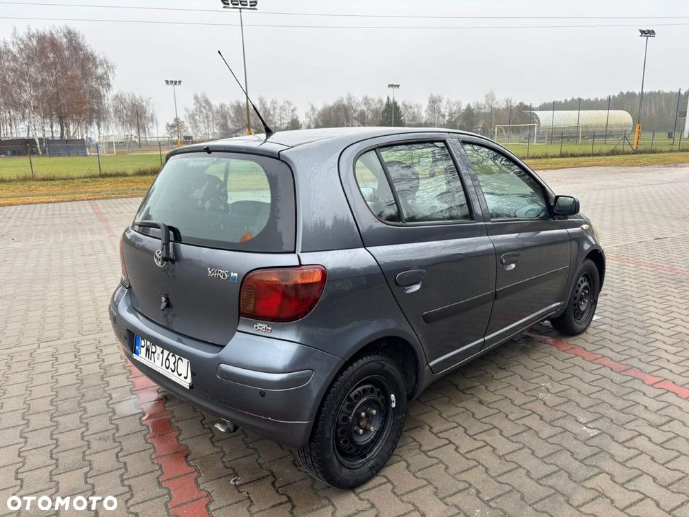 Toyota Yaris - 2