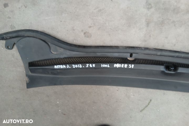 Grila stergatoare 13267105 13267105 Opel Astra J [facelift] [2012 - 2 - 2