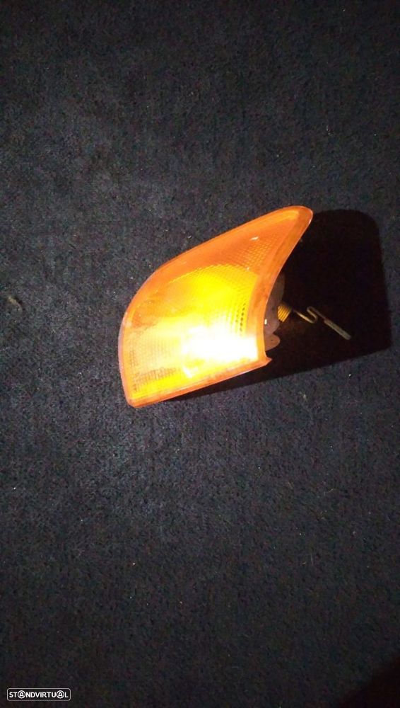 Piscas Guarda Lamas F.D Ford Fiesta Caixa (Jv_) - 2