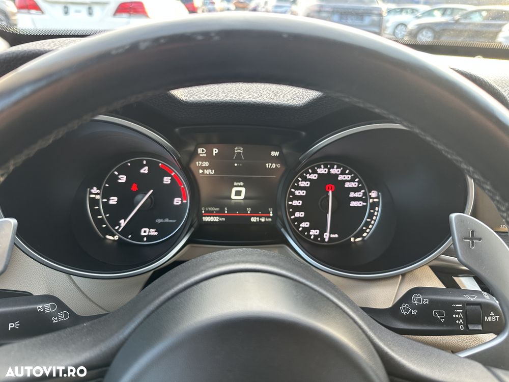 Alfa Romeo Stelvio 2.2 16V AT8 Q4 Super - 10