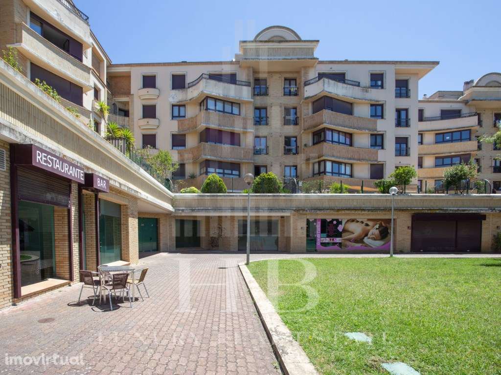 Loja Urbanização Real Forte em Sacavém - Grande imagem: 4/18