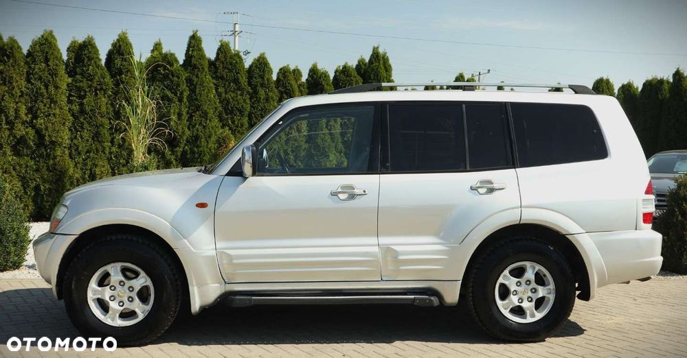 Mitsubishi Pajero - 8