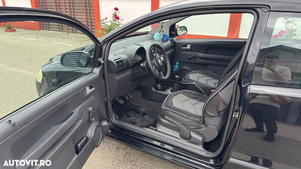 Volkswagen Fox - 12