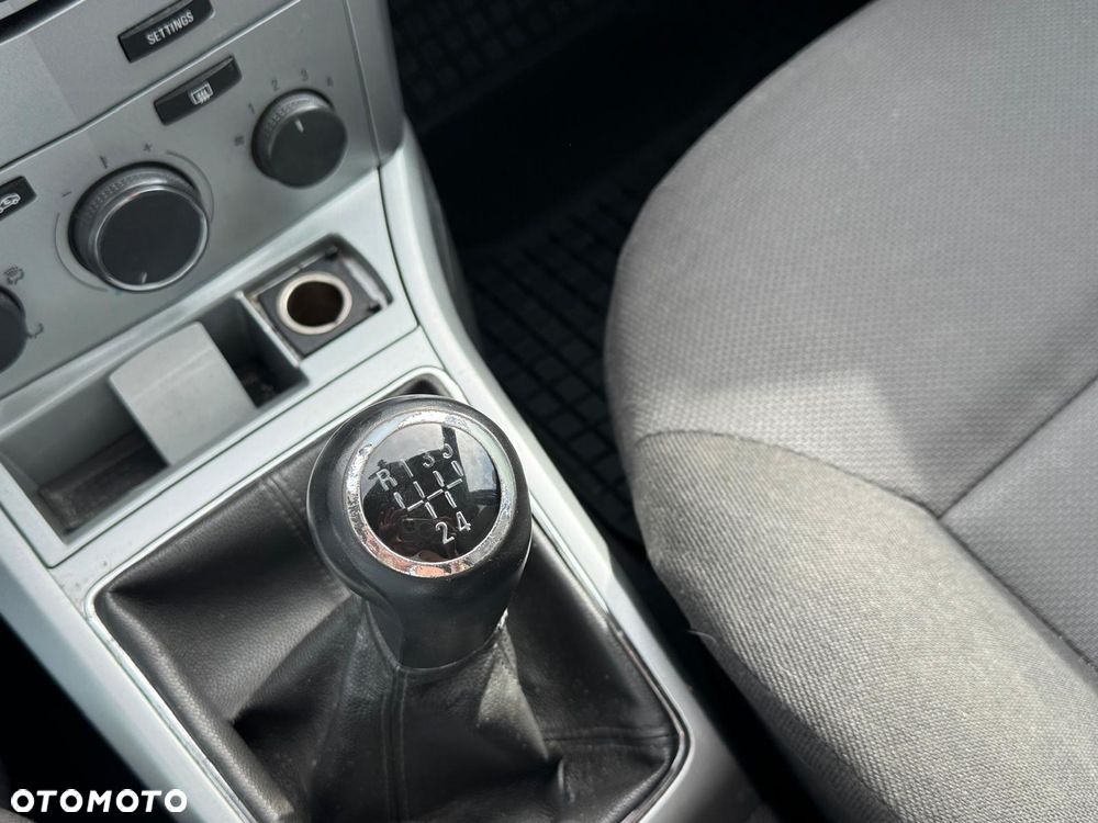 Opel Astra - 17