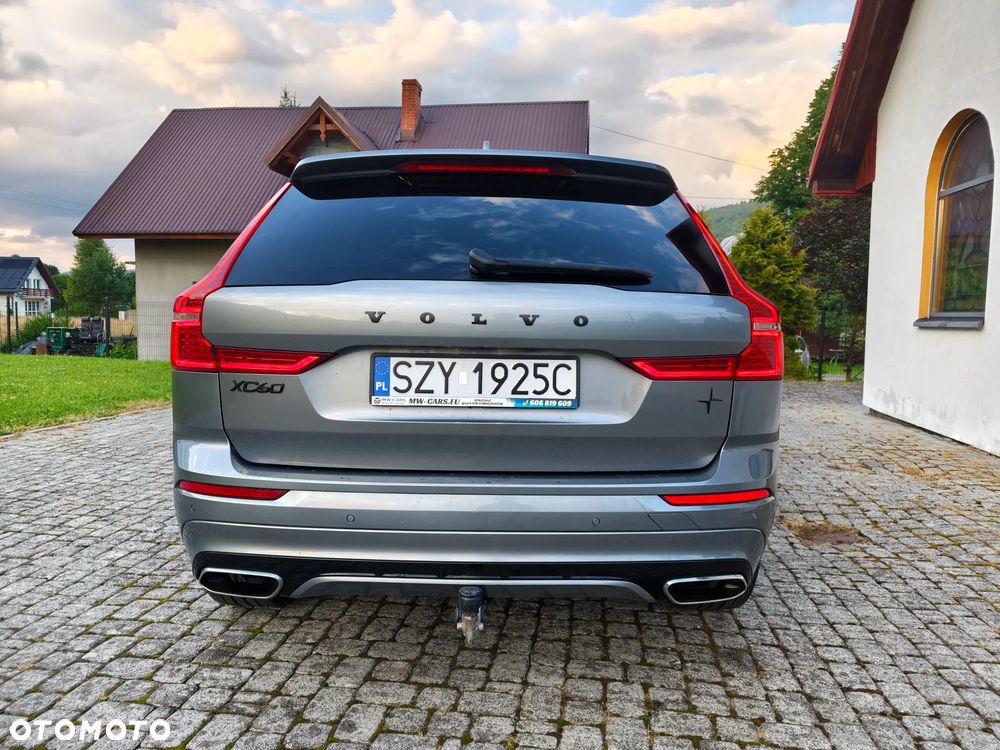 Volvo XC 60 T8 AWD Recharge Geartronic RDesign Expression - 4