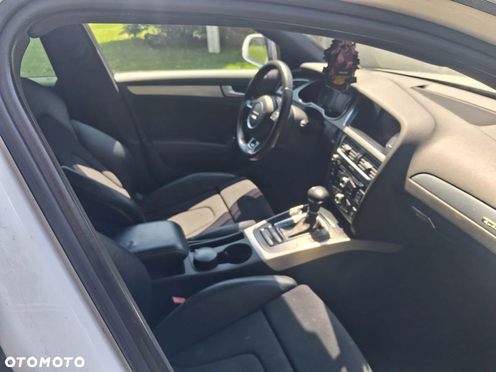 Audi A4 Avant 2.0 TDI DPF quattro S tronic S line Sportpaket - 10
