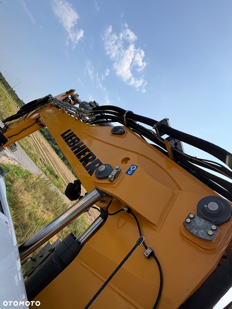 Liebherr A914 compact |rototilt |lapy-plug| - 12