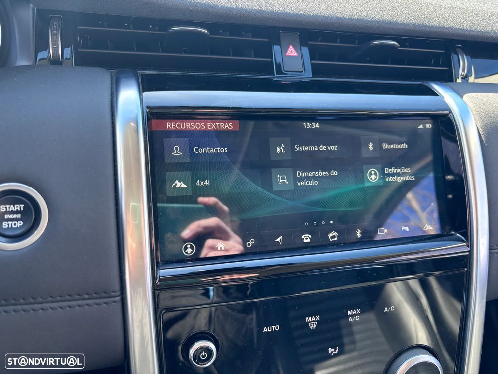 Land Rover Discovery Sport P300e SE - 42