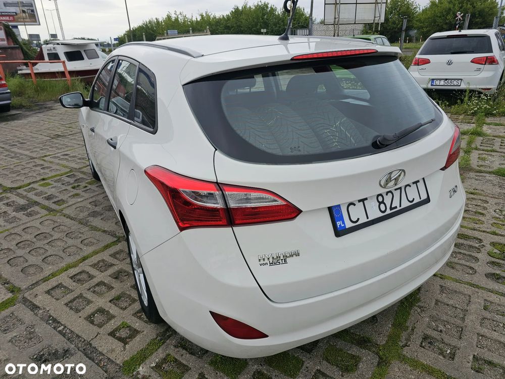 Hyundai i30 1.4 Intro Edition - 7