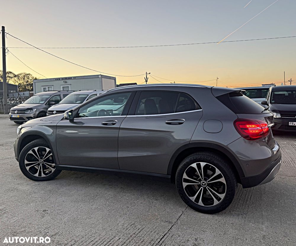 Mercedes-Benz GLA 220 d 4Matic 7G-DCT Activity Edition - 36