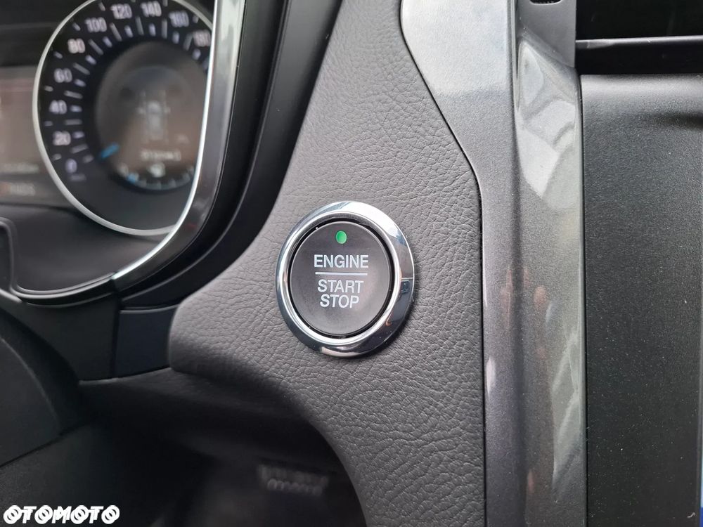 Ford Mondeo 2.0 EcoBlue Titanium - 24