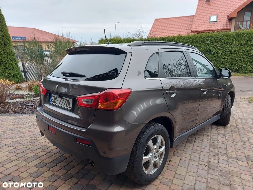 Mitsubishi ASX - 4